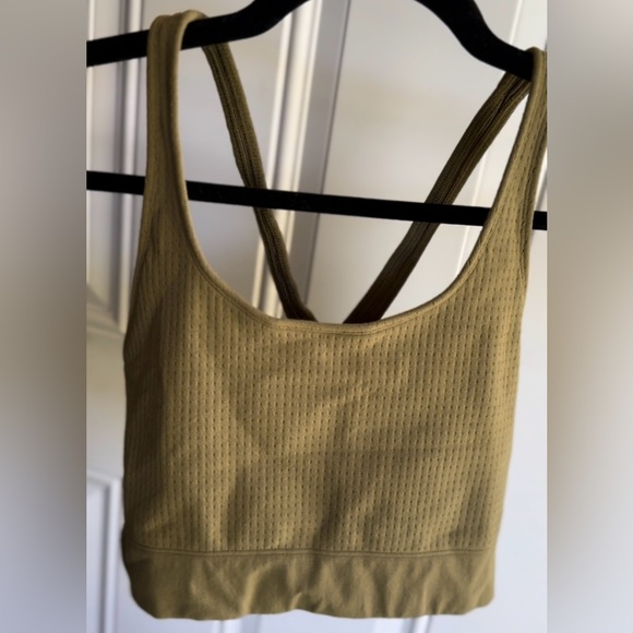 WORN ONCE Fabletics NO-BOUNCE SCULPTKNIT® BRA In Color Moss Green LIKE NEW - Picture 10 of 17